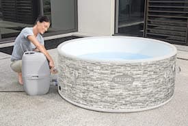 Saluspa Vancouver Hot Tub